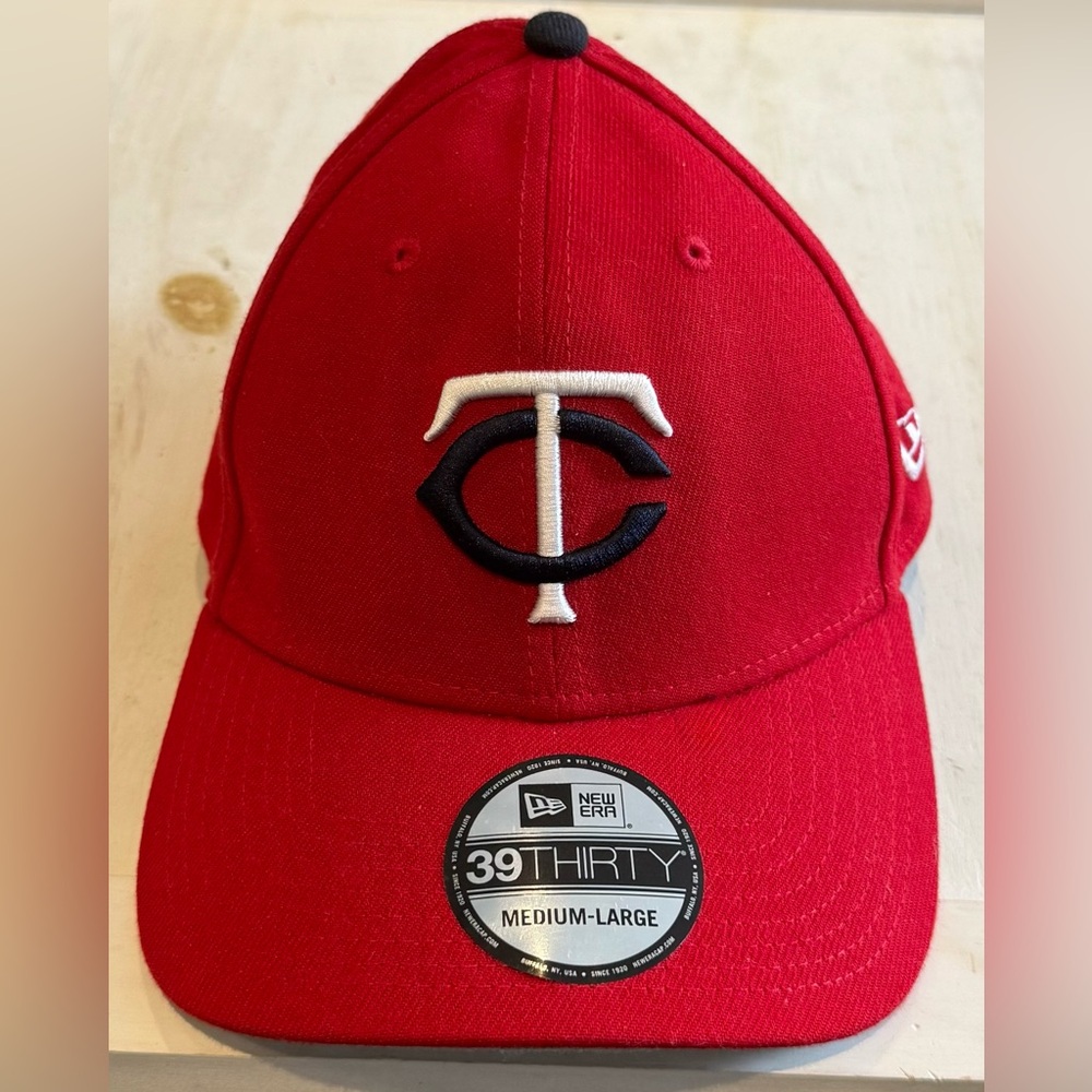 Men's New Era Red Minnesota Twins 39THIRTY Flex Hat M/L